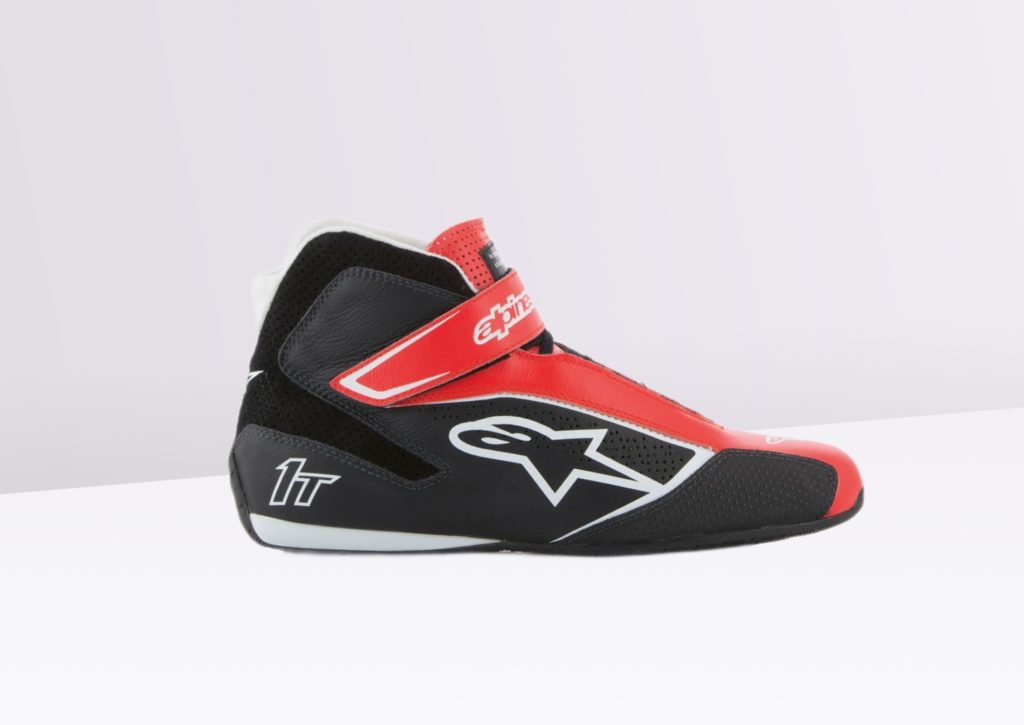 Test and Reviews of Alpinestars TECH-1 T shoes for Sim Racing